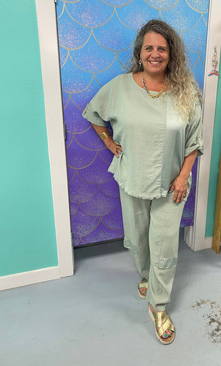 Gigi Cargo Like Linen Pants Satin Pocket Sage