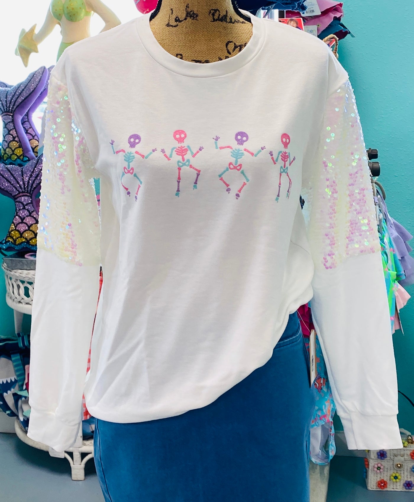 Dancing Skeletons on Sequins Sweatshirt White