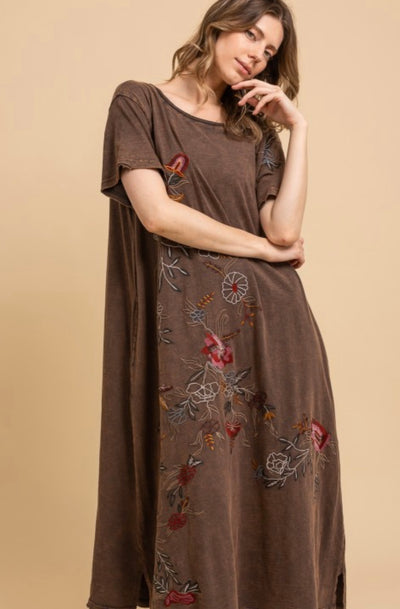 Maxi Dress with Embroidery Charcoal/Mocha