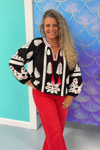 Ivy Jane Applique Top in Black