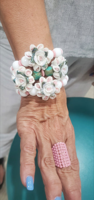 Single Porcelain Flower Stretch